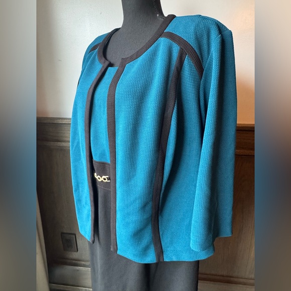 Studio One Teal and Black Ensemble 24W - Picture 5 of 9